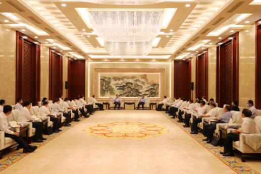 國(guó)家電網(wǎng)公司毛偉明、辛保安與山東省委書記劉家義、代省長(zhǎng)李干杰會(huì)談