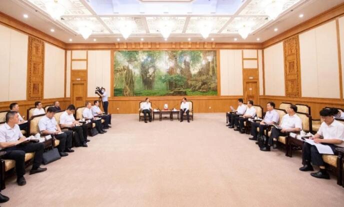 中核集團(tuán)總經(jīng)理、黨組副書記顧軍與福建省委副書記、代省長王寧會談