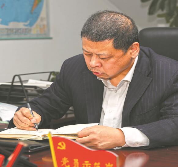 有他在，大家心里就有底了——記國家電網(wǎng)有限公司特等勞動(dòng)模范汪波