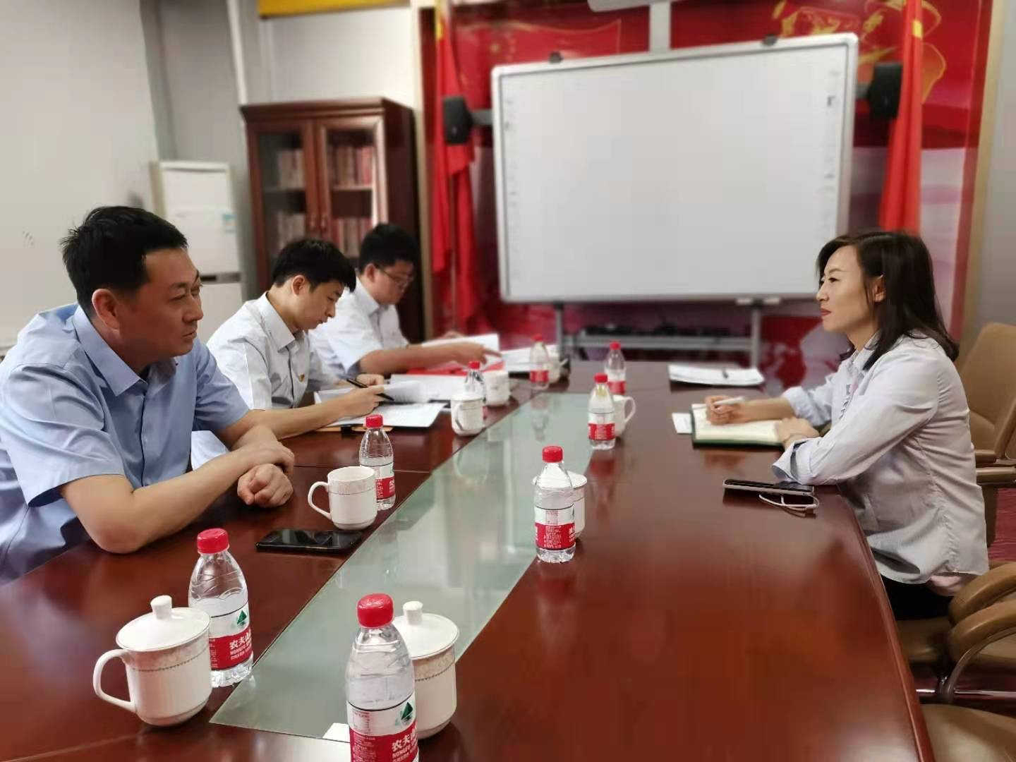 副局長(zhǎng)王永強(qiáng)到烏海電業(yè)局千里山分局開(kāi)展黨史學(xué)習(xí)教育督導(dǎo)、領(lǐng)學(xué)
