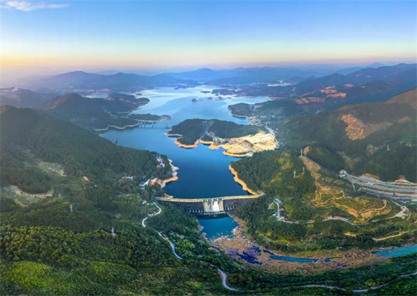 華電福建公司不負春光趕秋實，“雙碳”路上奮楫行
