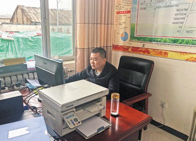 駐村書記王維：“村民需要啥，我們就干啥”