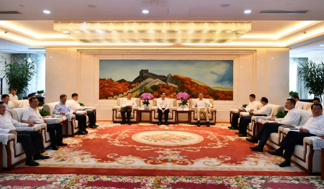 國家電投與中國建材集團(tuán)、中國鐵建舉行三方會(huì)談