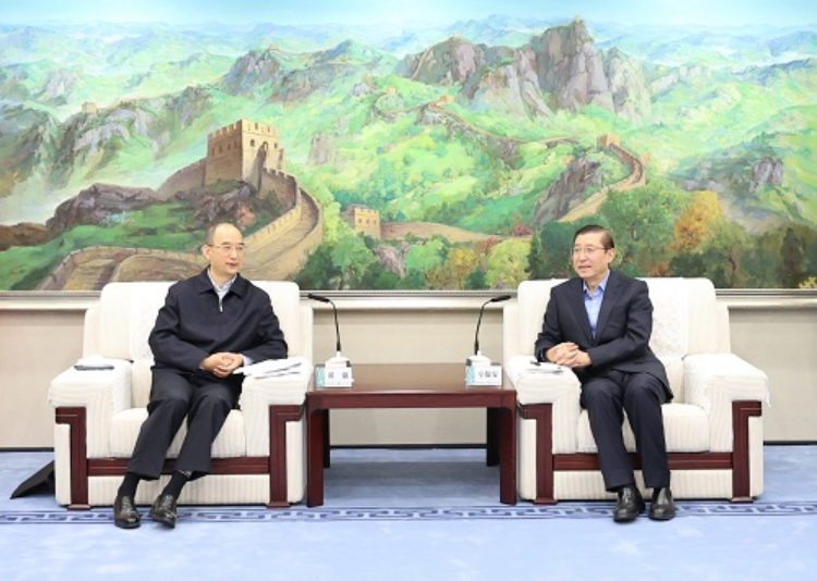 國家電網(wǎng)公司董事長、黨組書記辛保安與四川省省長黃強(qiáng)舉行會談