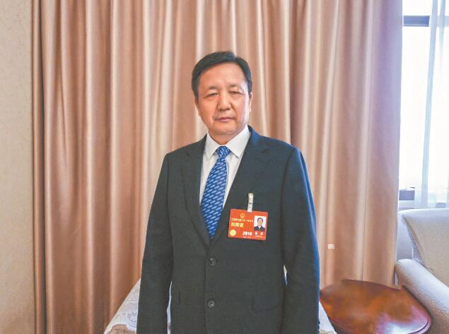 新型電力系統(tǒng)建設(shè)為電力裝備制造業(yè)帶來新機遇——訪全國人大代表，全國工商聯(lián)副主席，特變電工股份有限公司黨委書記、董事長張新