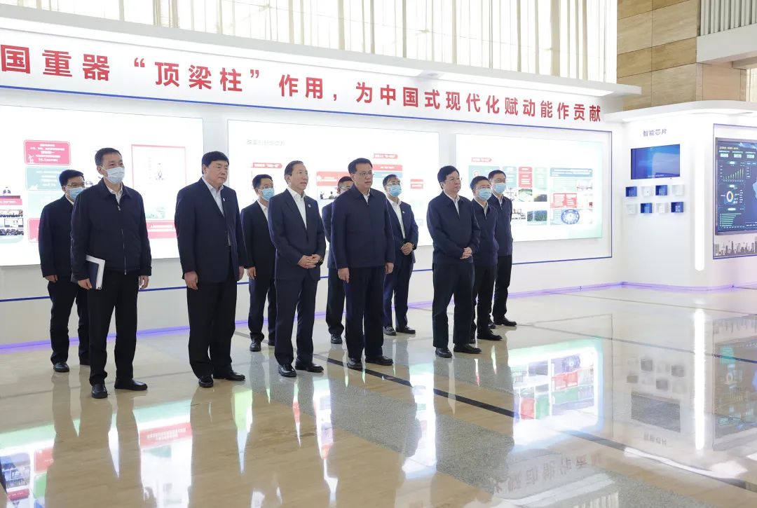 重慶市委書記袁家軍、市長胡衡華與國家電網(wǎng)董事長辛保安、總經(jīng)理張智剛會(huì)談