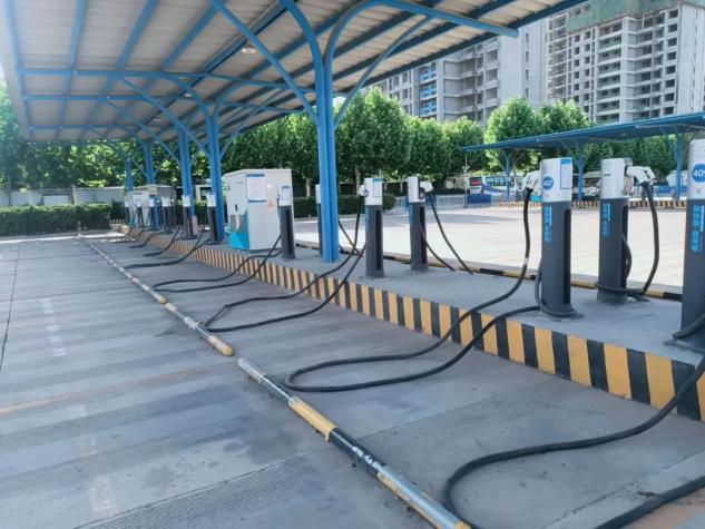 即日起，聊城汽車總站充電樁對(duì)外開放啦!