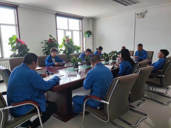 烏海市千里山供電公司：學好政務處分法，增強履職盡責能力