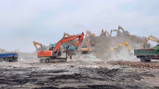 【防汛救災 央企行動】爭分奪秒加固堤壩，中建集團馳援天津防汛抗洪一線