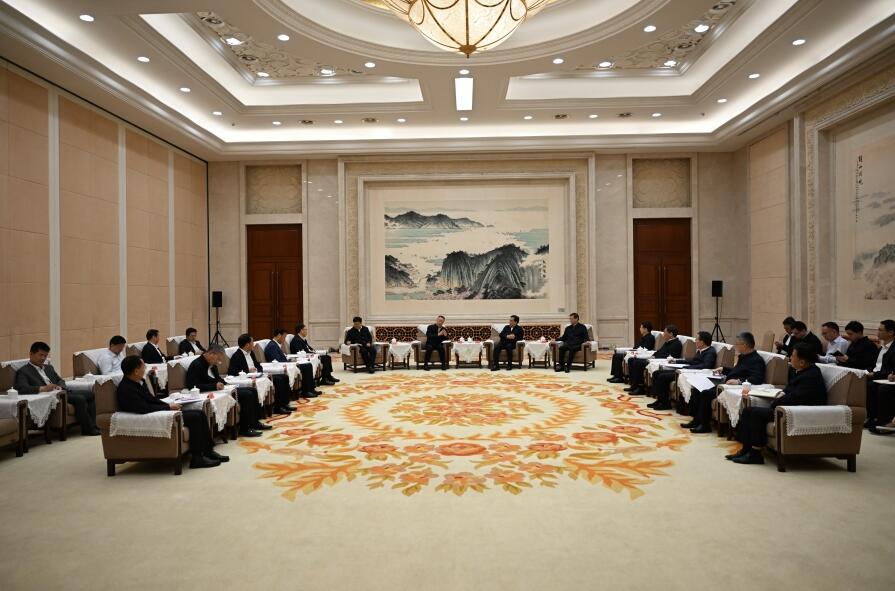 三峽集團(tuán)董事長(zhǎng)、黨組書雷鳴山拜會(huì)江蘇省委書記信長(zhǎng)星、 省長(zhǎng)許昆林