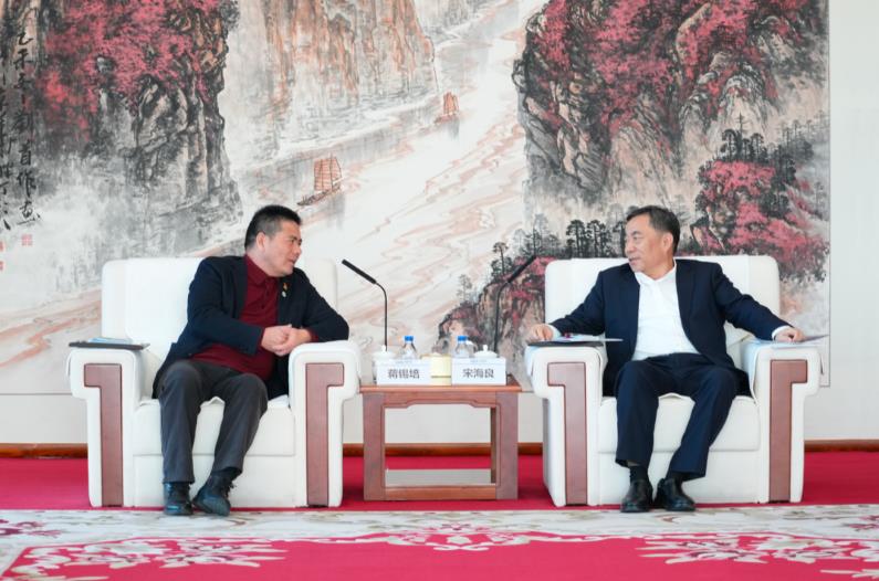 宋海良與“三新”聯(lián)盟成員遠東控股集團創(chuàng)始人、董事局主席蔣錫培會談