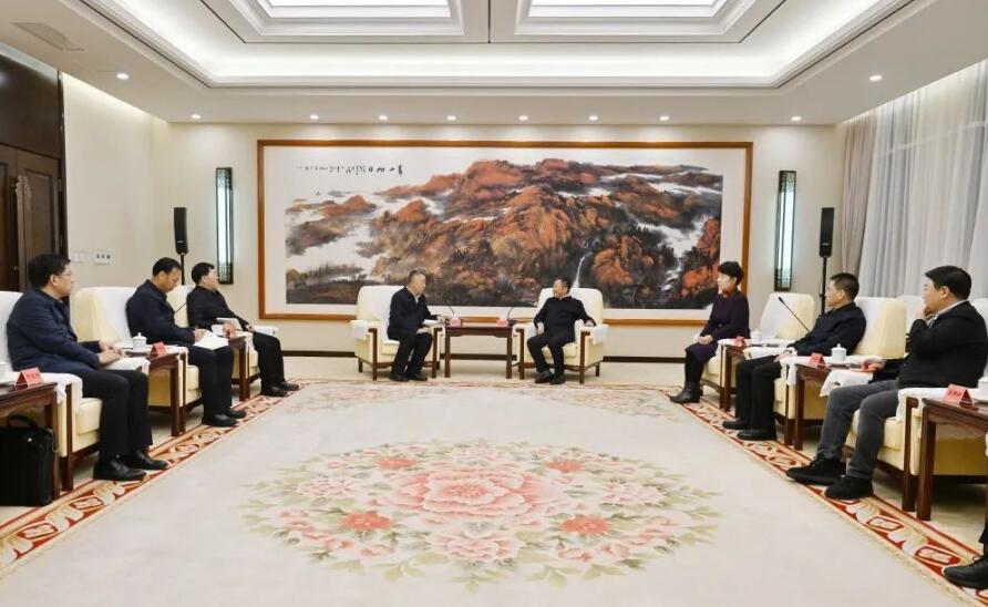 三峽集團董事長、黨組書記雷鳴山拜會內(nèi)蒙古自治區(qū)黨委書記孫紹騁、自治區(qū)主席王莉霞