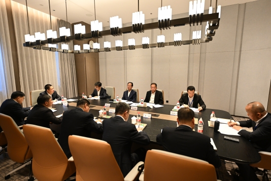 丁焰章與近期新任職子企業(yè)黨委書記、董事長進(jìn)行集體談話