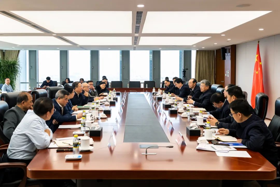 國(guó)家能源集團(tuán)董事長(zhǎng)劉國(guó)躍會(huì)見(jiàn)廣西壯族自治區(qū)政府黨組成員、國(guó)資委黨委書(shū)記秦如培