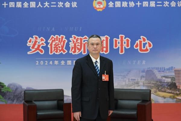 程韜代表：支持引入新質(zhì)生產(chǎn)力，鼓勵(lì)新能源商用車發(fā)展