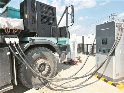 “1分鐘30度”，新能源重卡充電提速