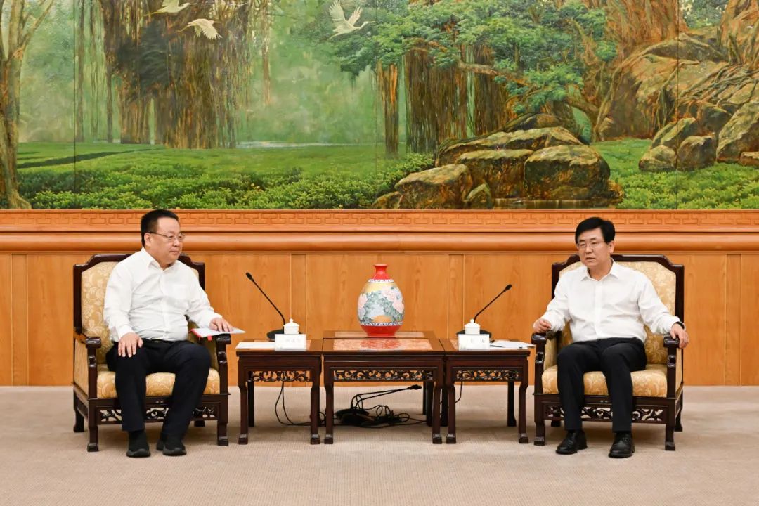中核集團總經(jīng)理、黨組副書記申彥鋒拜會福建省委副書記、省長趙龍