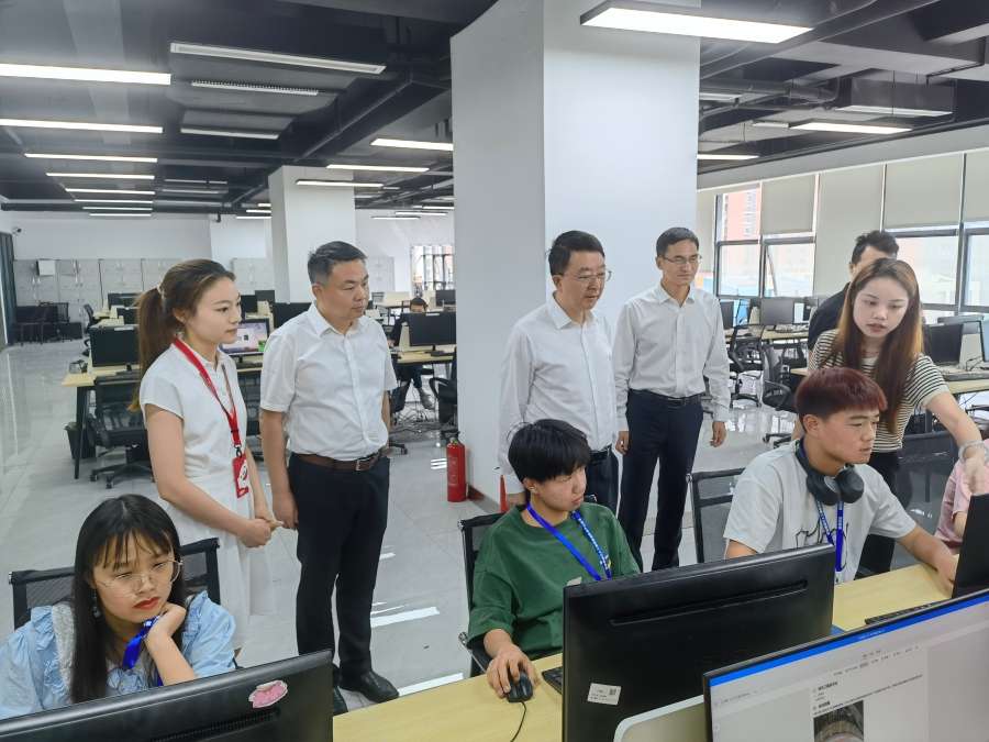 王昕偉赴重慶市奉節(jié)縣、巫山縣調(diào)研定點(diǎn)幫扶工作