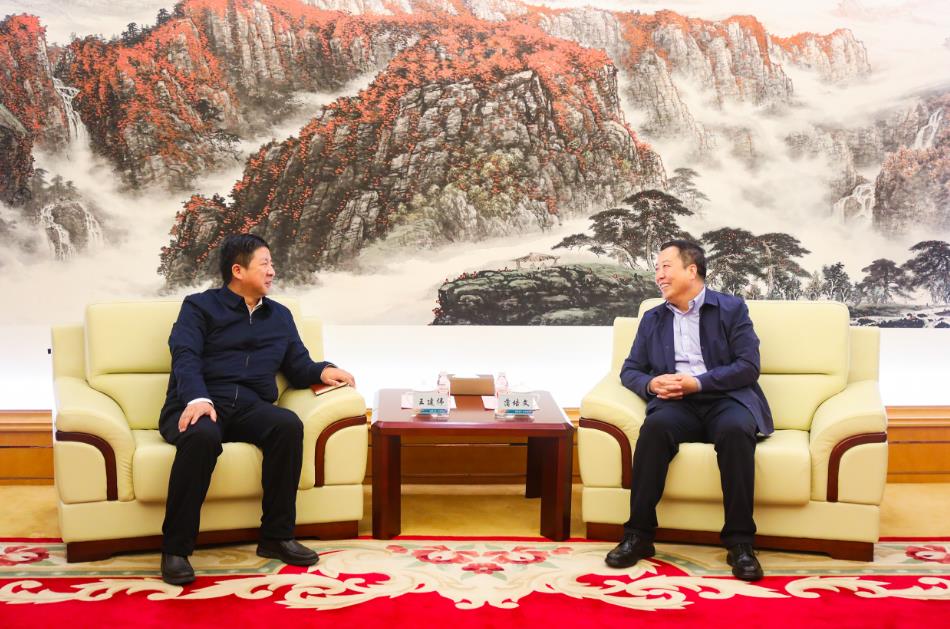 大唐甘肅公司黨委書記、董事長王建偉與甘肅電投集團黨委書記、董事長蒲培文會談