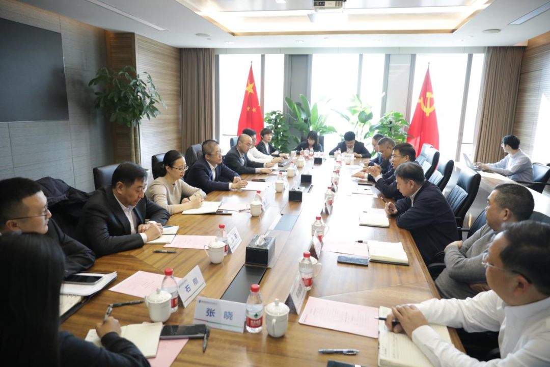 國家電投浙江公司總經(jīng)理、黨委副書記黃保軍會見浙商銀行總行黨委委員、副行長景峰