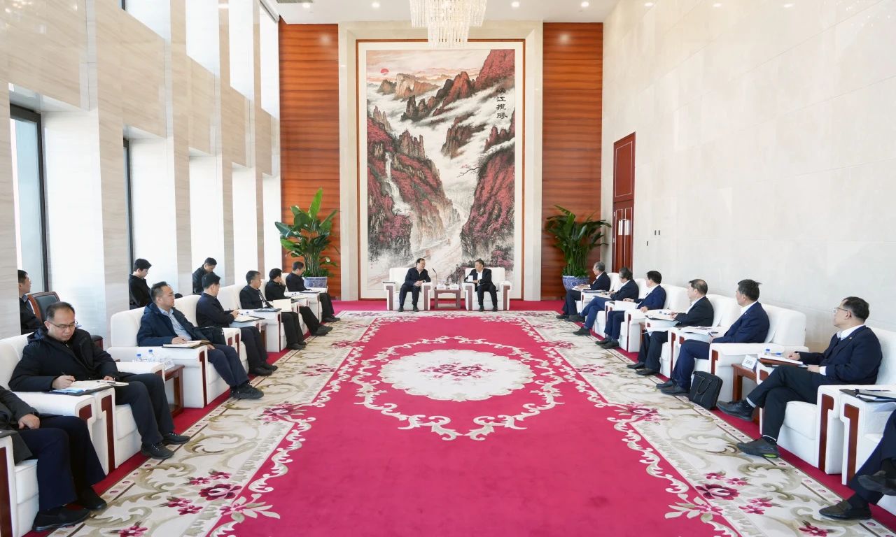 中國能建董事長宋海良、總經(jīng)理倪真與中國南水北調集團董事長汪安南、總經(jīng)理孫志禹會談