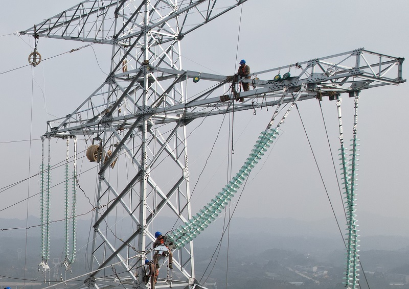 國(guó)家電網(wǎng)輸變電工程開工提速加快建設(shè)