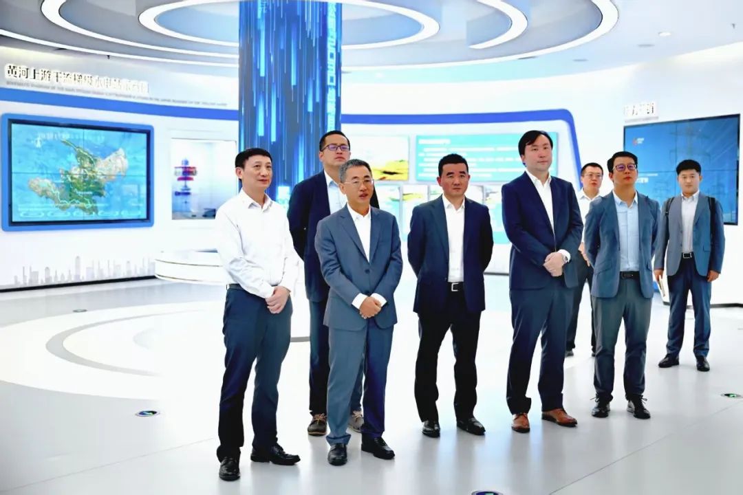 黃河公司黨委書記、董事長姚小彥會見華為董事、華為數(shù)字能源總裁侯金龍